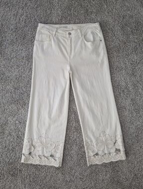 American Eagle Outfitters Cream Lace-Trim Intimate Leggings
